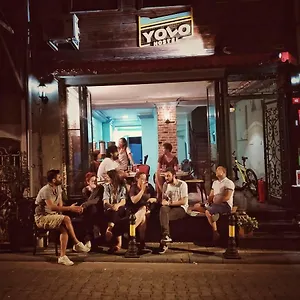  Hostel Yolohostel