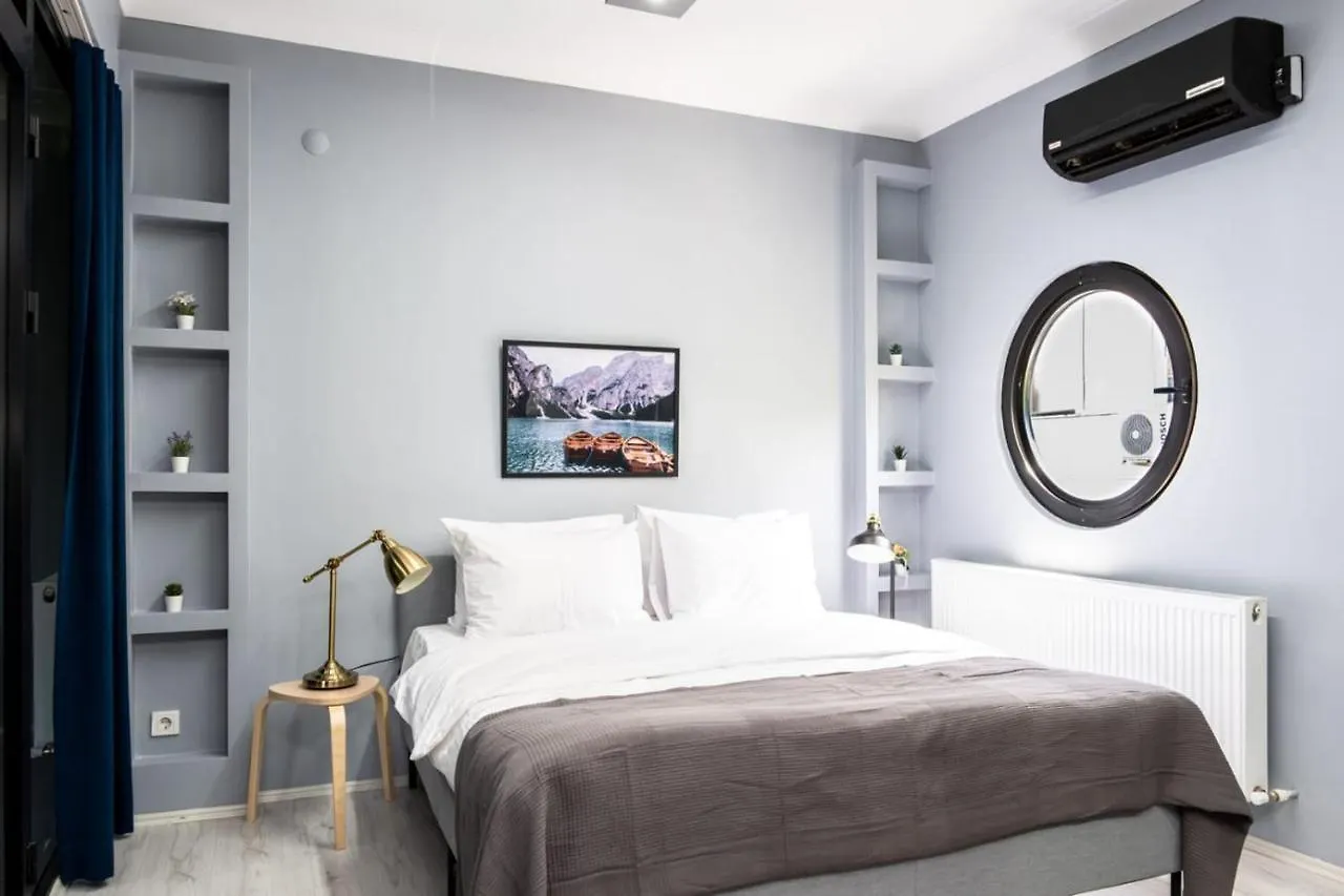 Ferienwohnung Captivating Flat On Bagdat Street Istanbul Apartment